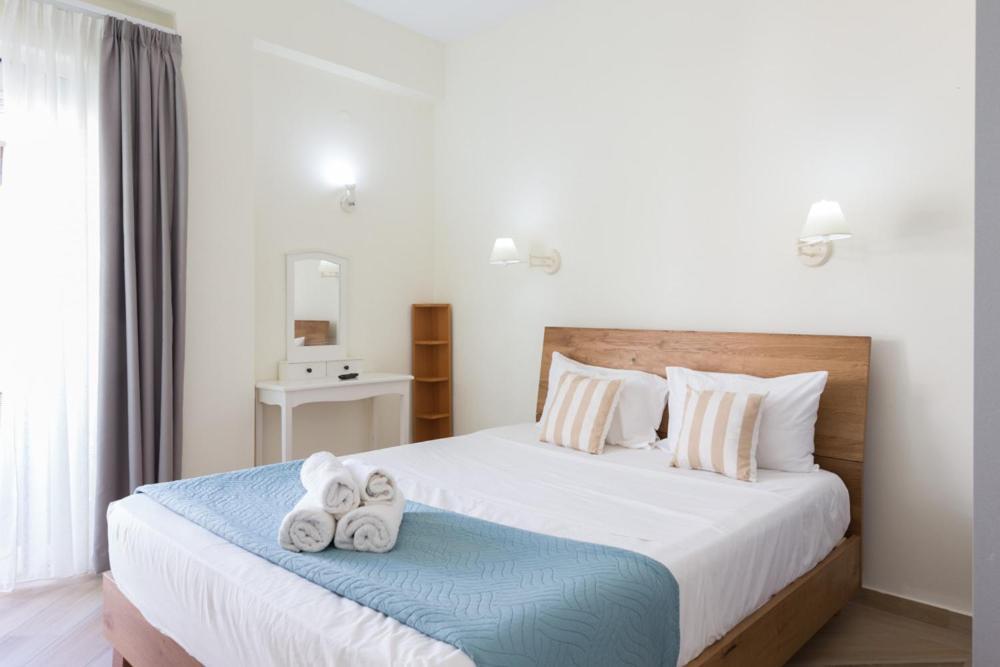 העיירה רתימנו Theo Apartments מראה חיצוני תמונה