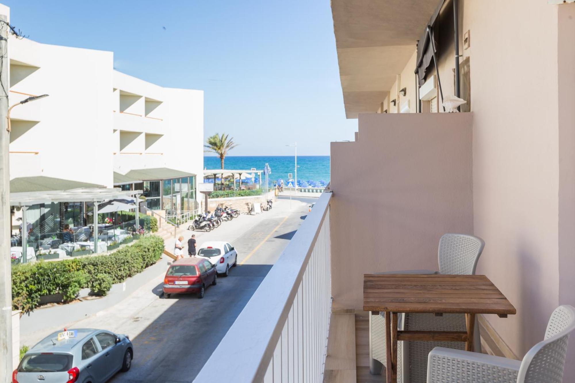 העיירה רתימנו Theo Apartments מראה חיצוני תמונה