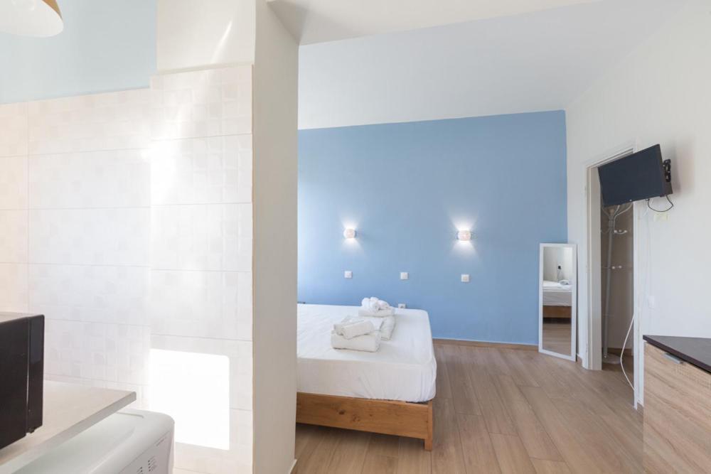 העיירה רתימנו Theo Apartments מראה חיצוני תמונה