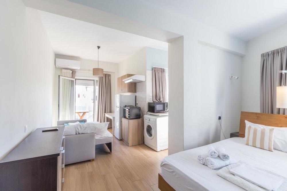 העיירה רתימנו Theo Apartments מראה חיצוני תמונה