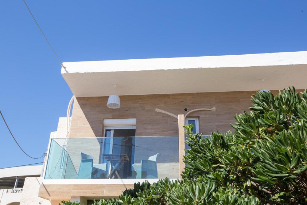 העיירה רתימנו Theo Apartments מראה חיצוני תמונה